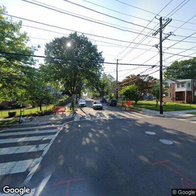 Person with breathing difficulty at 42nd St NE