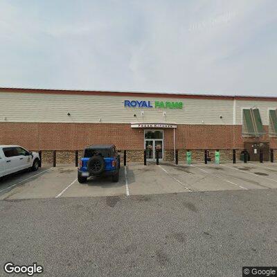 Dog locked in vehicle at Royal Farms parking lot