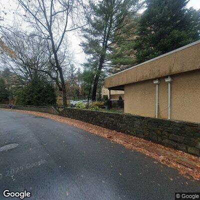 Person with abdominal pain at Washington apartment