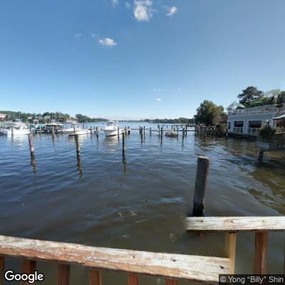Person injured after fall at Mike's Crab House