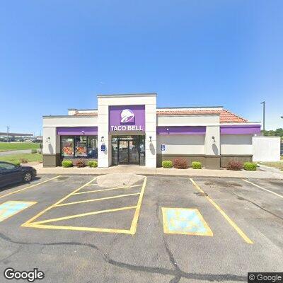 Man suffers small burn on hand at Taco Bell