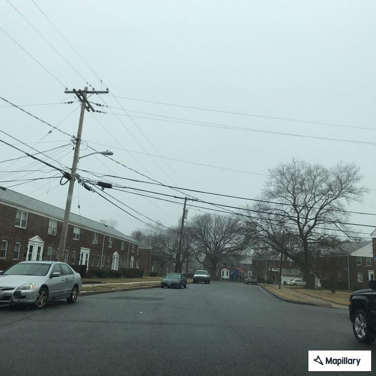 Patient with shortness of breath refuses oxygen at Avondale Rd