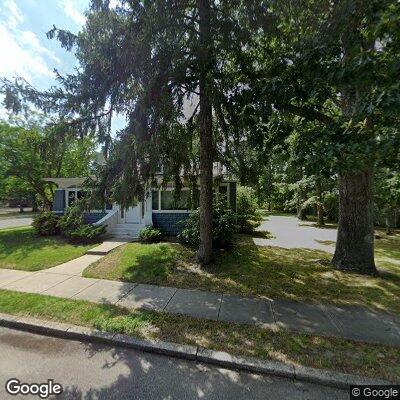 Person having cardiac emergency near Davis Avenue