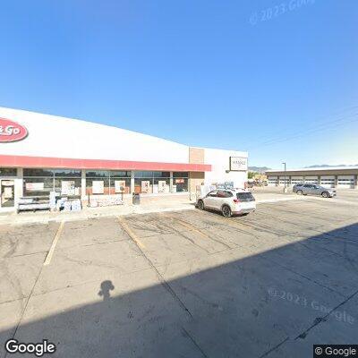Man yelling at woman outside Rifle convenience store