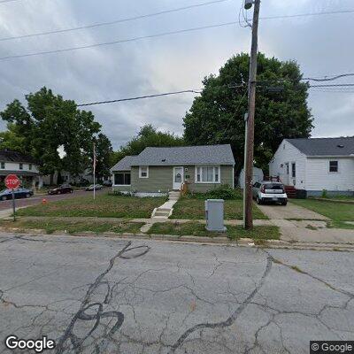 Woman in red shirt tries to break into home