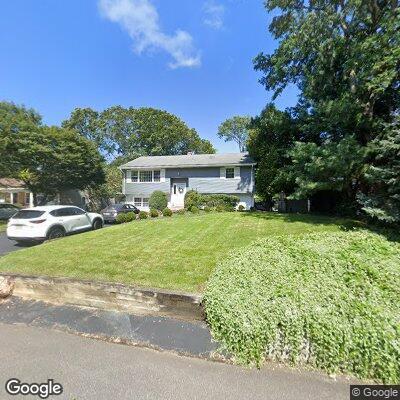 Person with leg injury and difficulty breathing at Union Lane