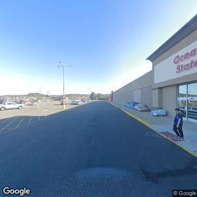 75-year-old man faints in white Nissan at Shillington Plaza
