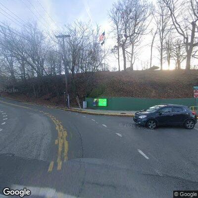 77-year-old man has difficulty breathing at bus stop