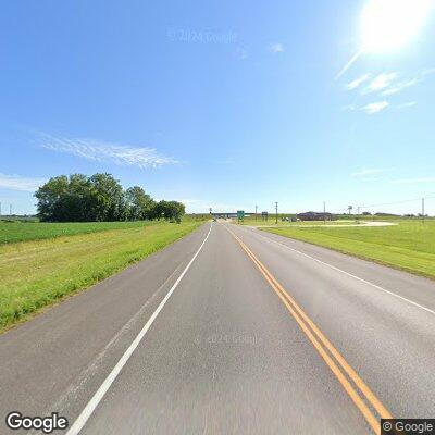 Disabled tractor-trailer blocking Highway 136 lane
