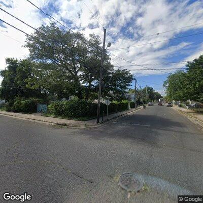 Person with possible cardiac issue at Myrtle Avenue