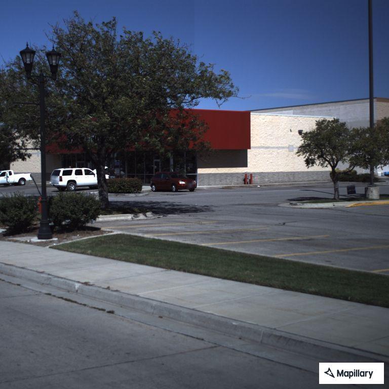 Female with abnormal breathing at fuel center near South Jordan Parkway