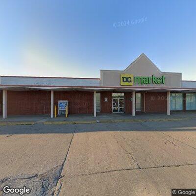 Elderly woman falls and bleeds from nose at store