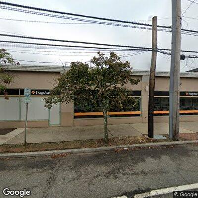 Flashing light outside bank found to be gym light