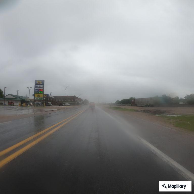 Driver unable to maintain lane on Highway 30