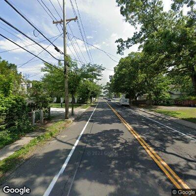 Assist pulling vehicle from woods near Islip Ave