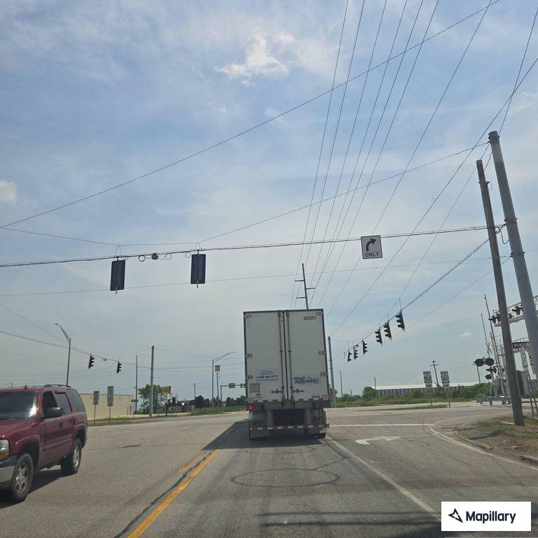 Reckless driving report on US 41 near US 24