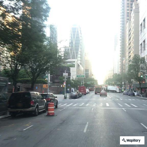 Smoke and odor reported on Amsterdam Avenue