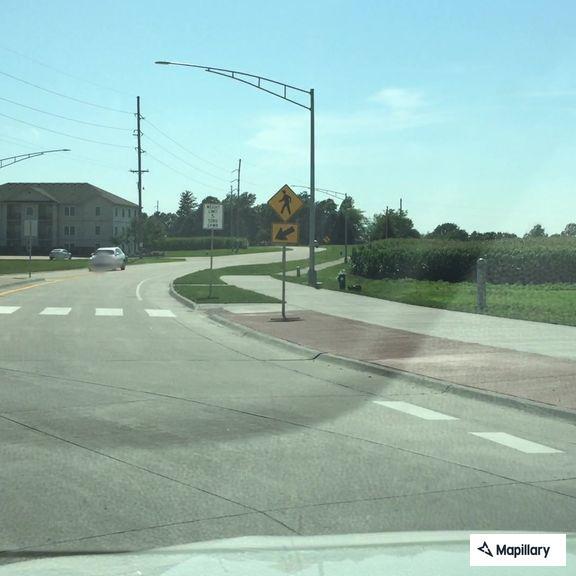 Officers check possible crash near West Ave roundabout