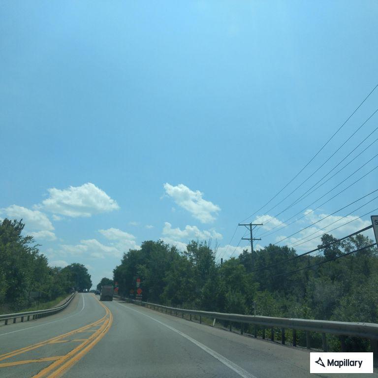Vehicle fire reported on Perry Highway