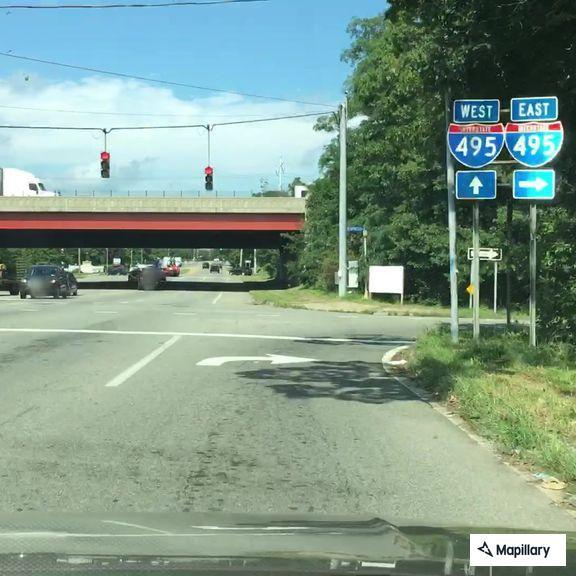 Traffic light malfunction causes backup on Ocean Avenue
