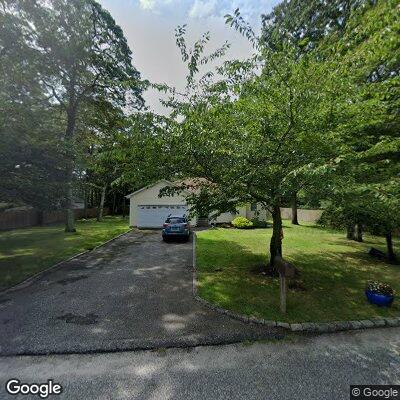 Male patient transported from accident to Hampton Bays Drive