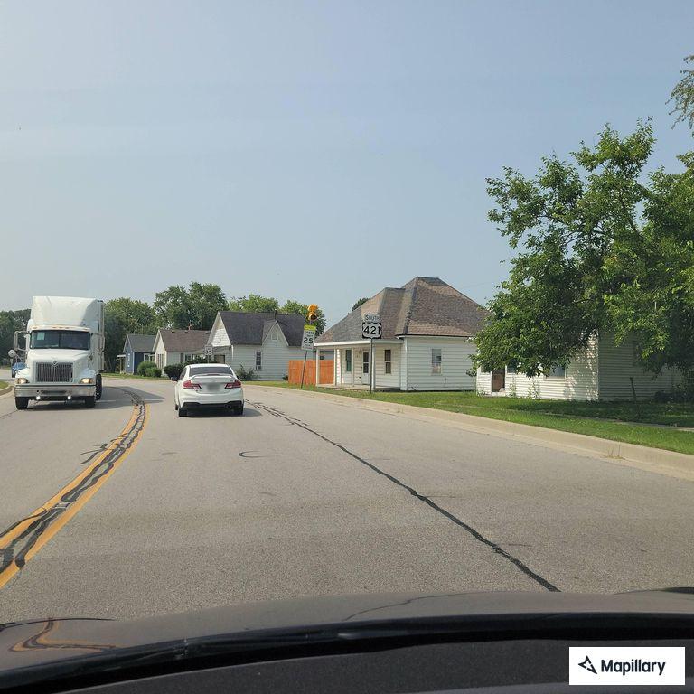 Traffic stop on State Road 16 near Monon