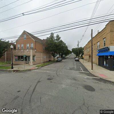 Person suffering abdominal pain at Lakeview Ave