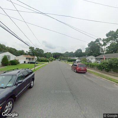 Woman with breathing difficulty near Quaker Lane