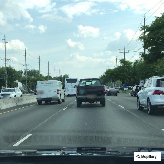 Disabled tractor trailer on Route 17 shoulder