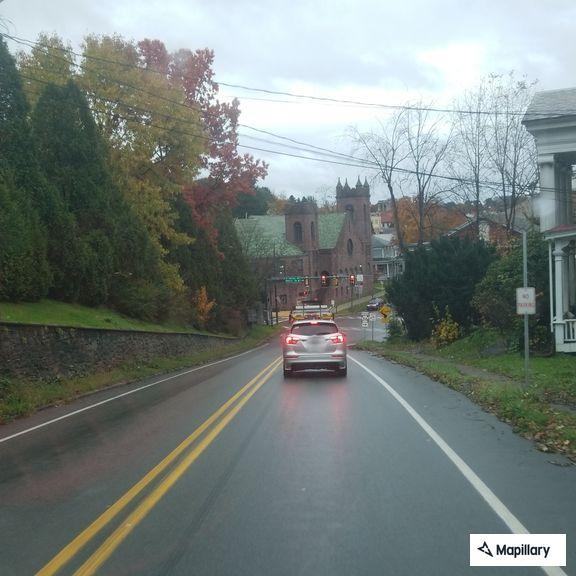 87-year-old woman with severe chest pain at Jefferson Manor