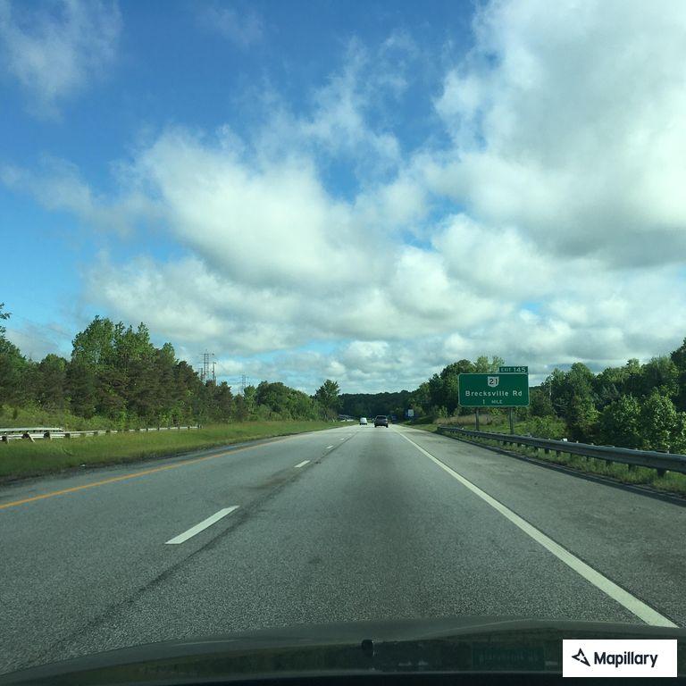 Erratic driver reported on I-77 near county line