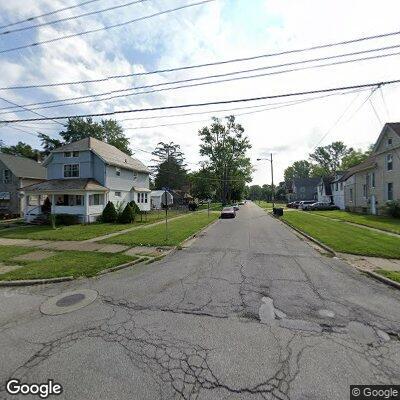 Man yelling at family on West Avenue