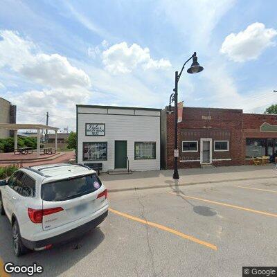 Woman in her 90s unresponsive but breathing at beauty salon