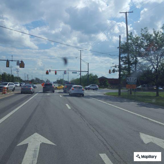 Driver complaint involving gray Kia on OH-25
