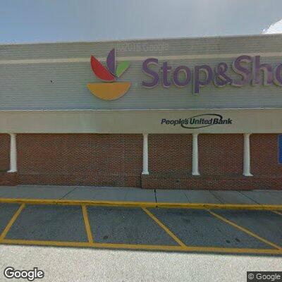 Man threatening people at Stop & Shop