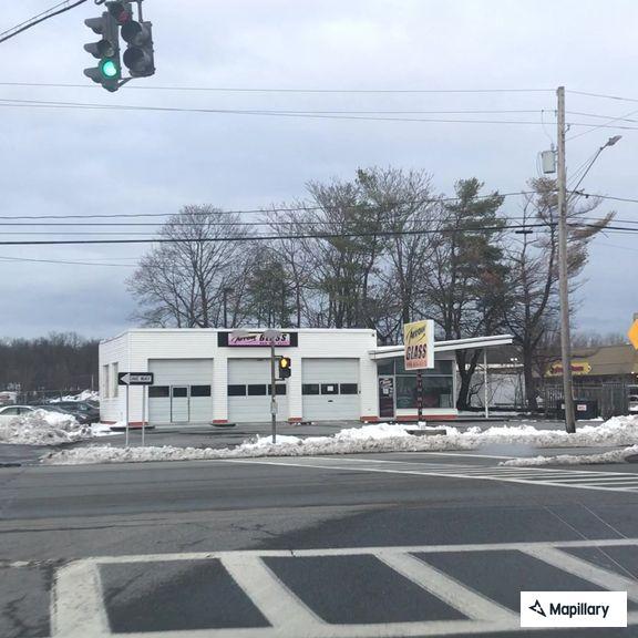 Person having asthma attack near US-9 and E Main St