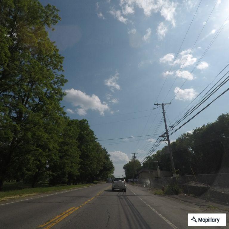 Reckless driver complaint at Marlboro mini market