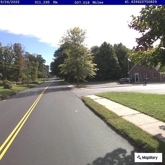 Tree blocking road on CT-132 in Bethlehem