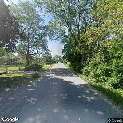 Male falls off moped with head wound and weak breathing