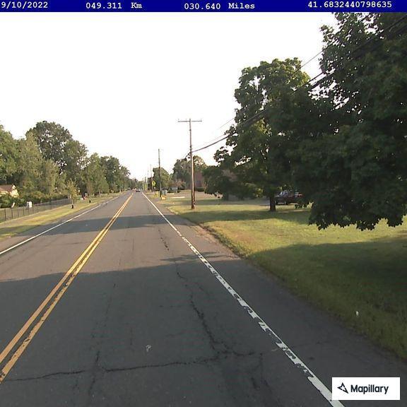 Vehicle stopped near Farmington–Plainville town line