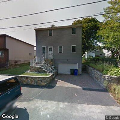Caller reports domestic disturbance on Blaine Street