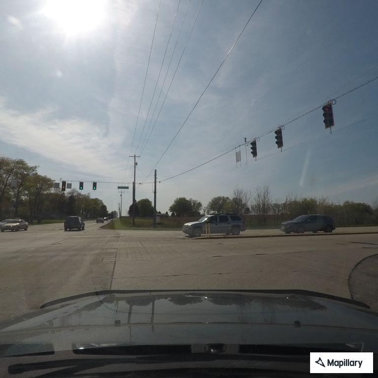 Disabled vehicle at Cleveland and Capital