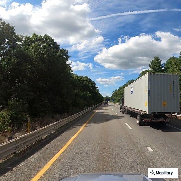 Crash with possible entrapment on I-495 southbound