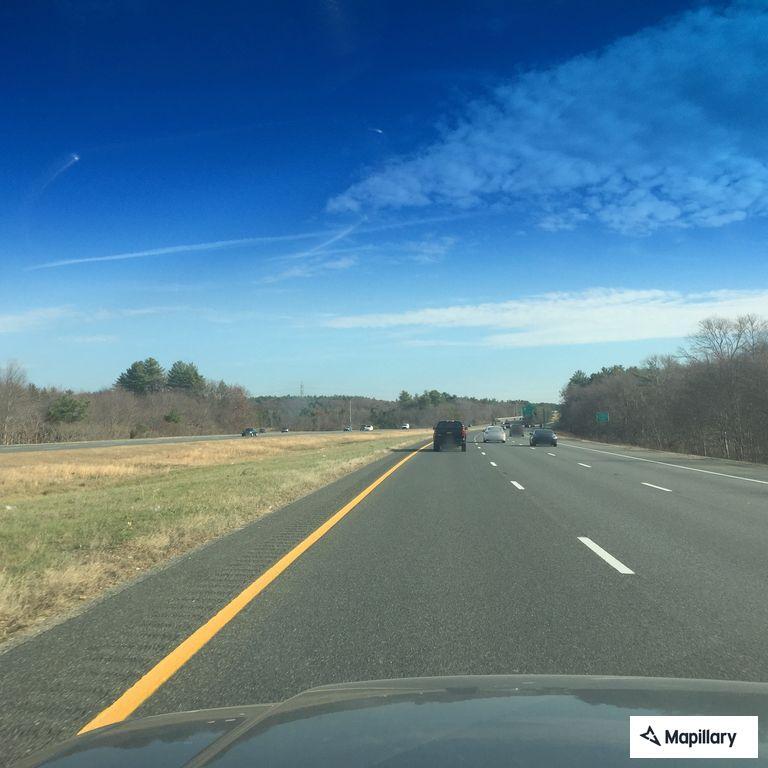 Traffic violations by Toyota sedan on I-495 South