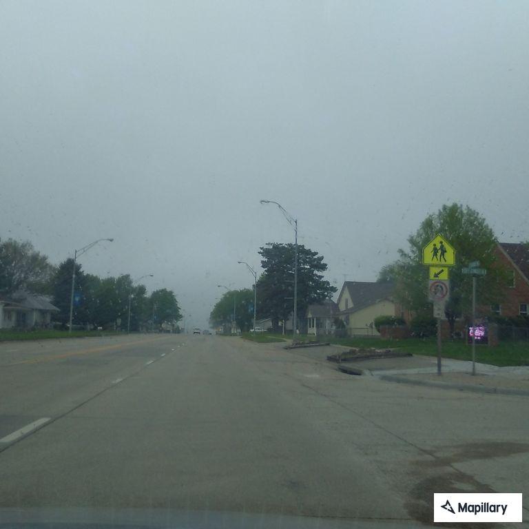 Report of possibly impaired driver on Highway 275