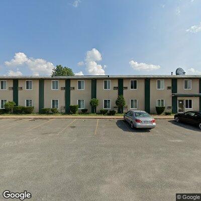 69-year-old female feels faint near Motor Inn