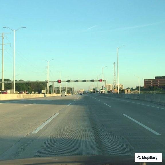 Multiple crashes on I-90 near Arlington Heights