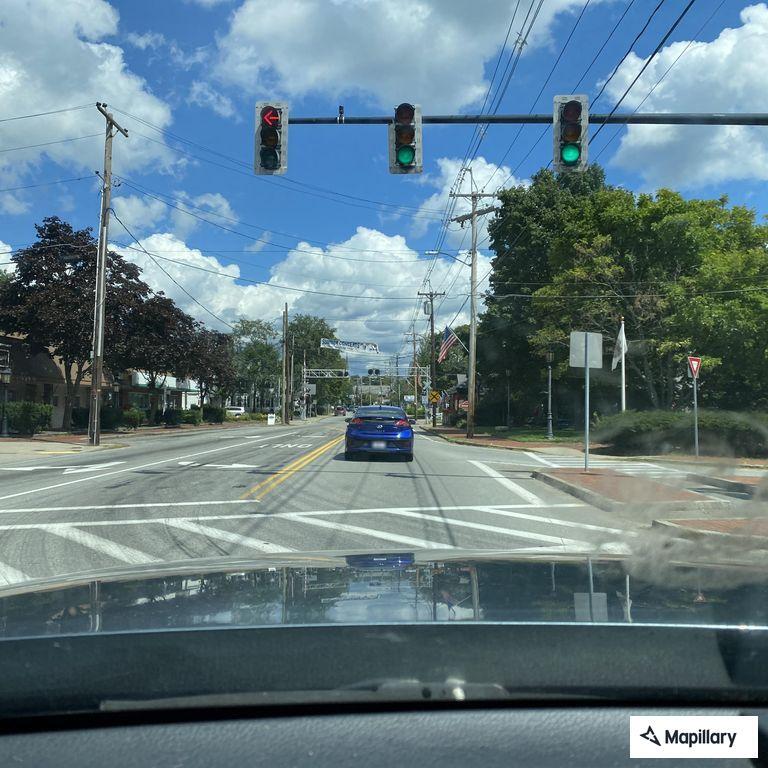 Traffic light not cycling at Main and North Meadows