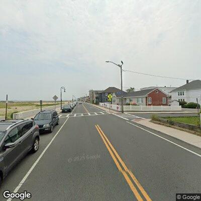 Verbal dispute involving vehicles near beach