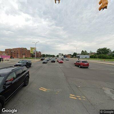 Driver in gray SUV reported driving erratically